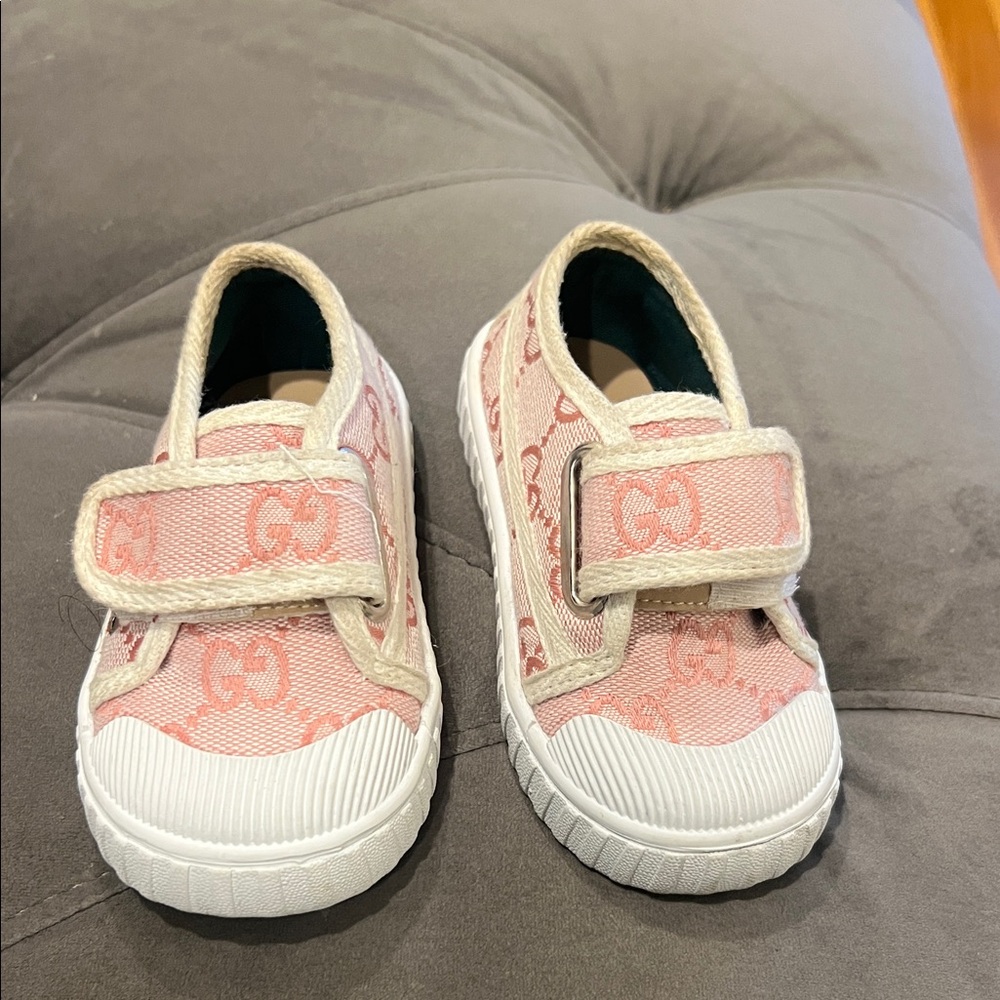 Gucci Kids Pink and Cream Sneakers